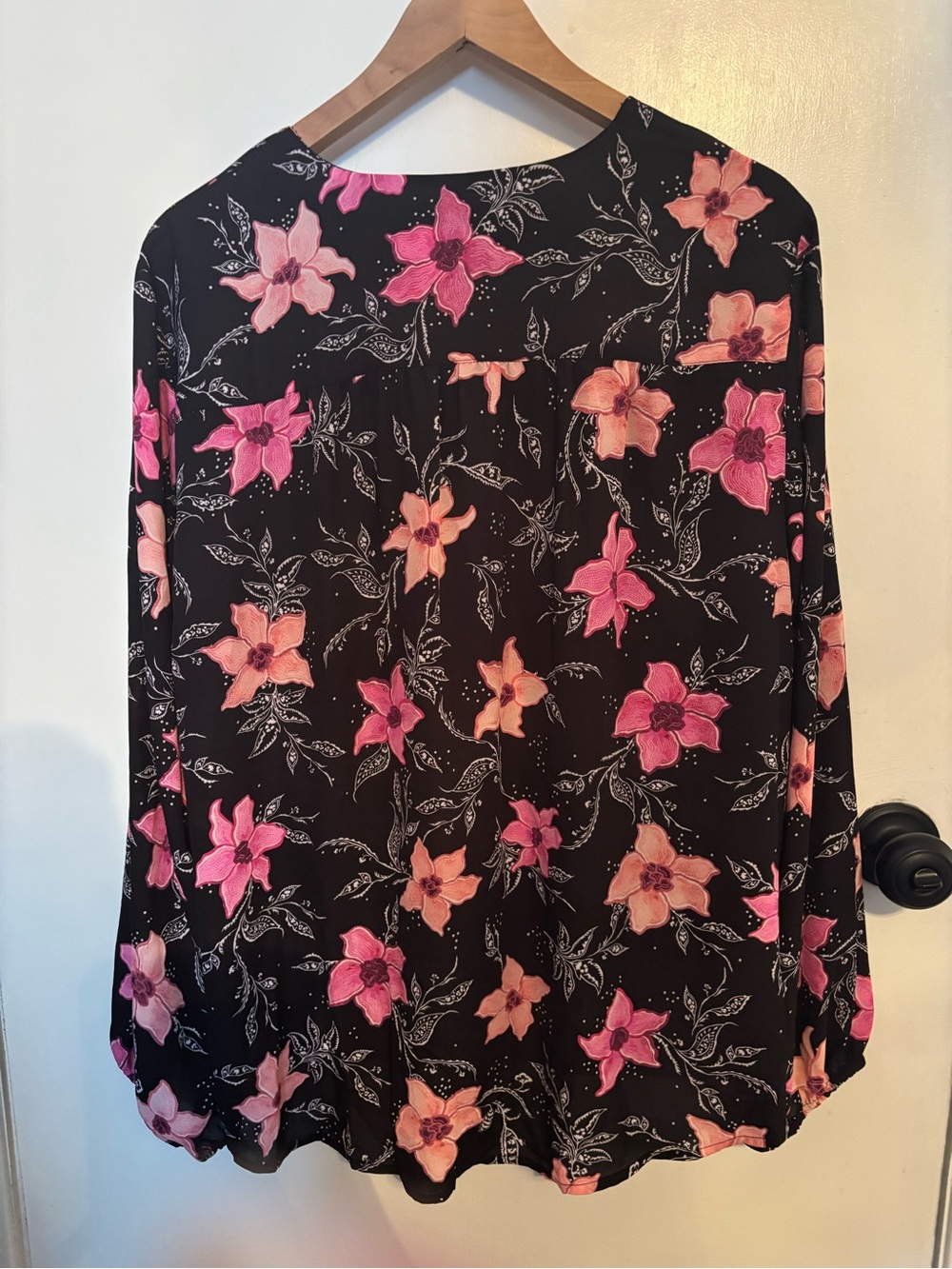 INC NWT Dream Garden Floral Surplice Long Sleeve Blouse - XL - Picture 2 of 2
